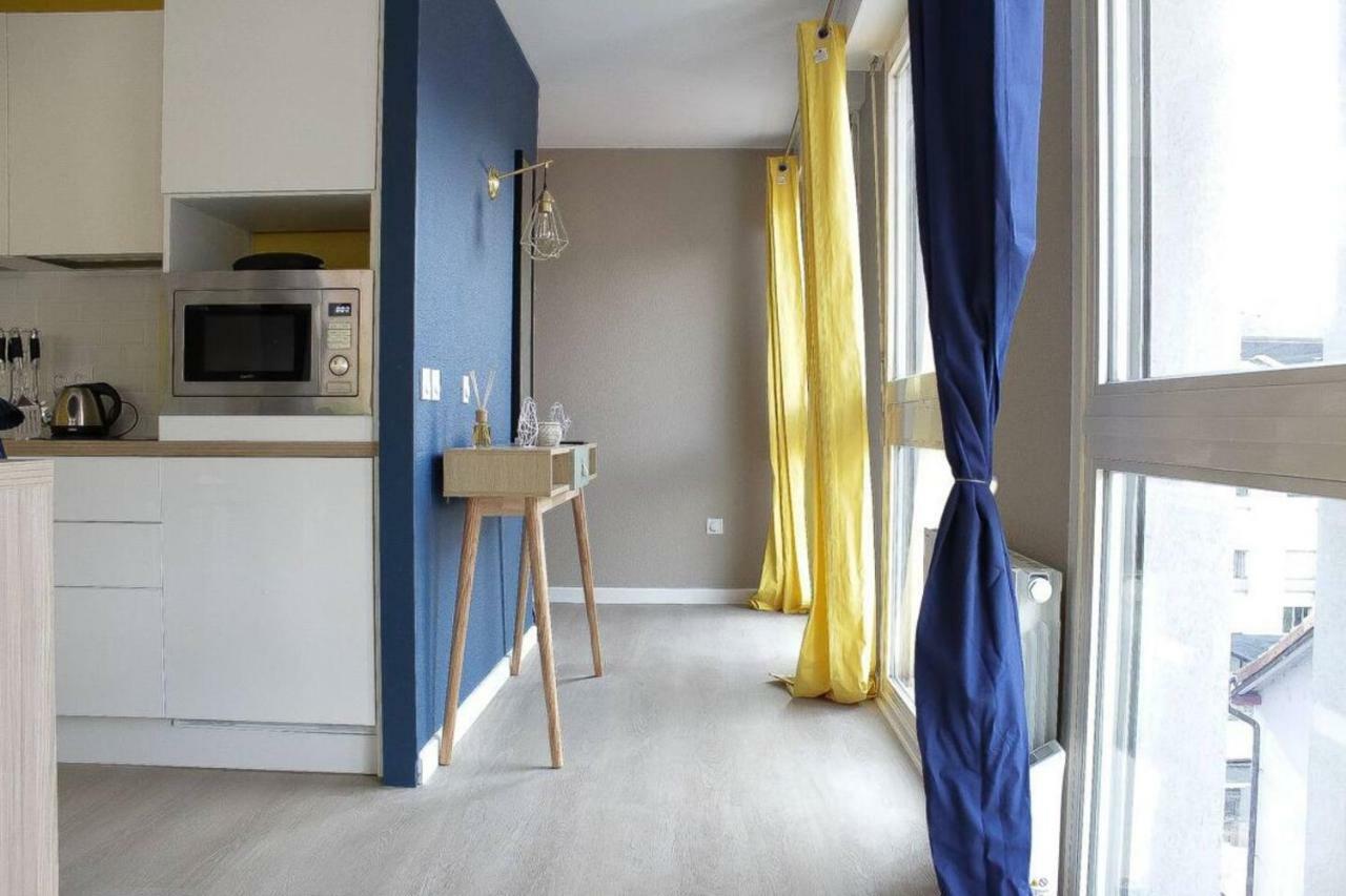 Appartement Entre Geneve Et Chamonix Au Pied Des Montagnes Cluses Exteriör bild